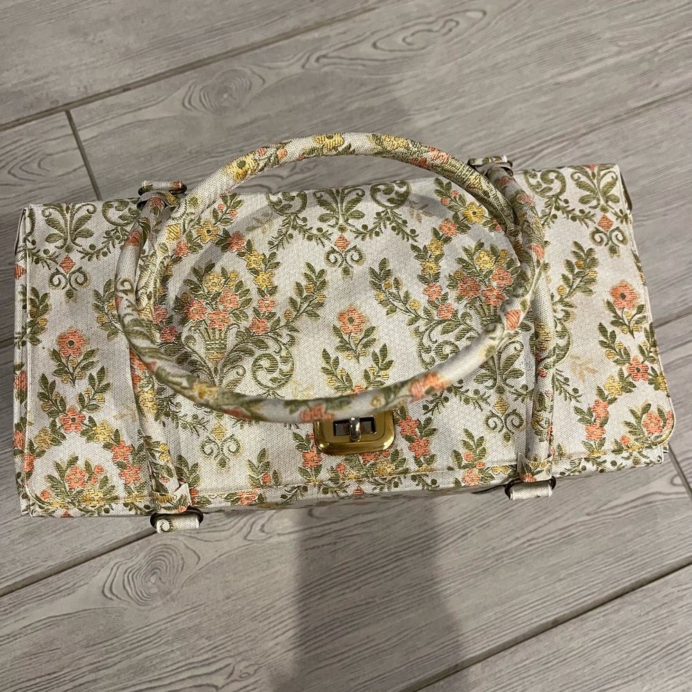 1960s Vinyl Tapestry Look Train Case  Green orange and cream floral print - Picture 3 of 17